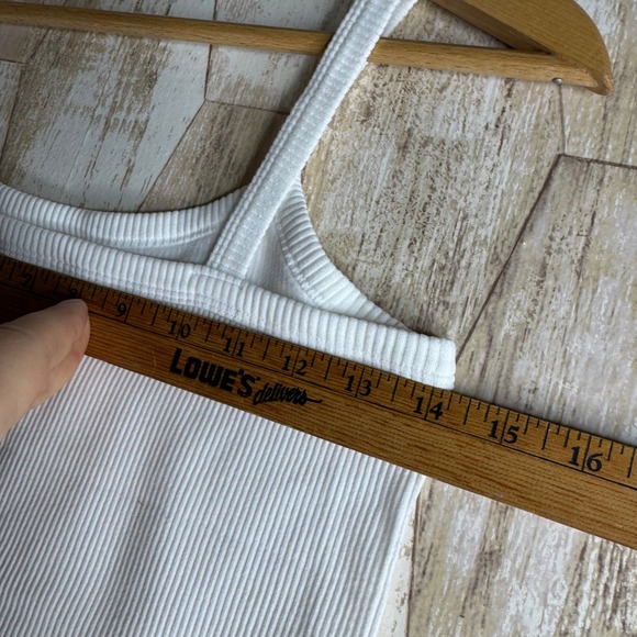 Hot Kiss Womens Ribbed White Tank Top Size L Basic Spaghetti Strap Camisole - Picture 4 of 5